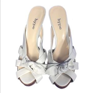 HYPE MADE IN SPAIN Bareback Sandal Size 10 Cream